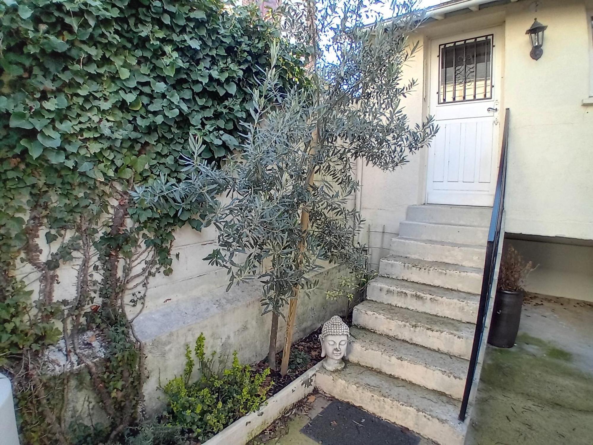 Les Etapes Chartraines Parking Wifi Jaccuzi Apartment Chartres Luaran gambar